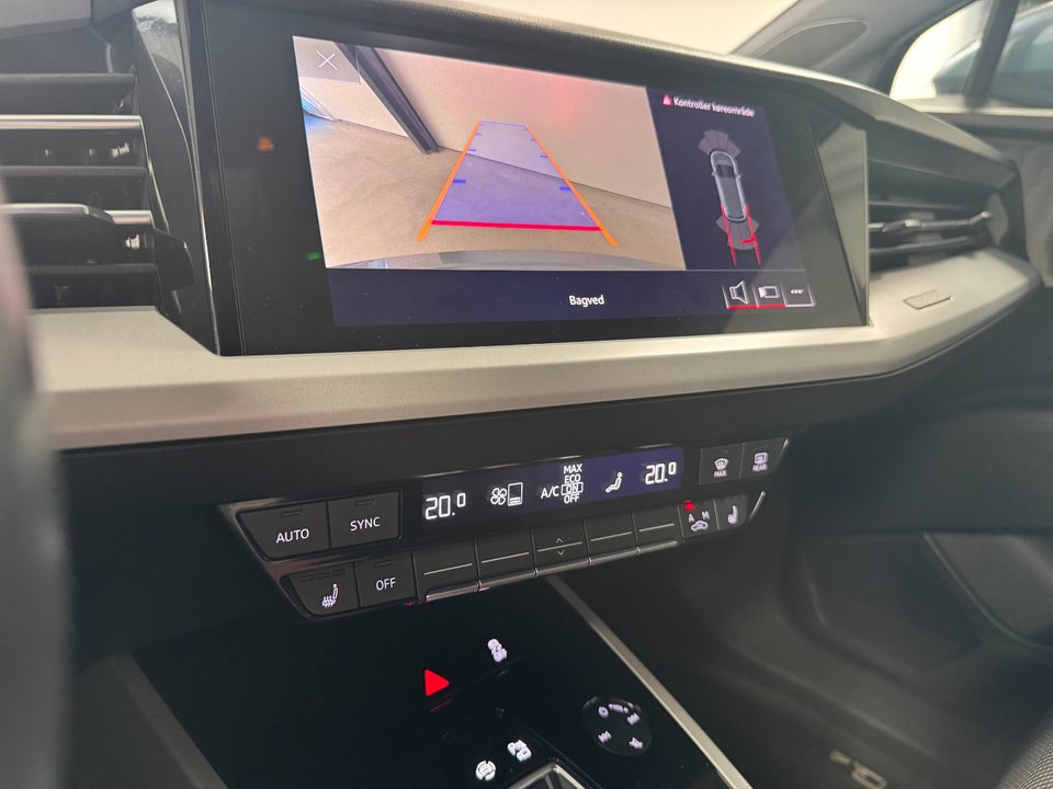 Audi Q4 e-tron 45 quattro 5d