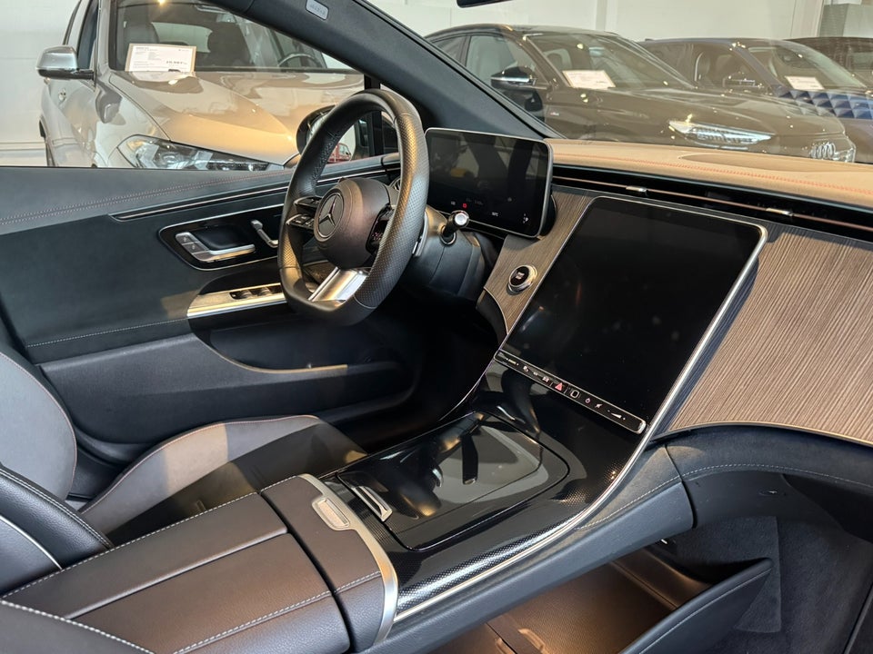 Mercedes EQE350 AMG Line 4d
