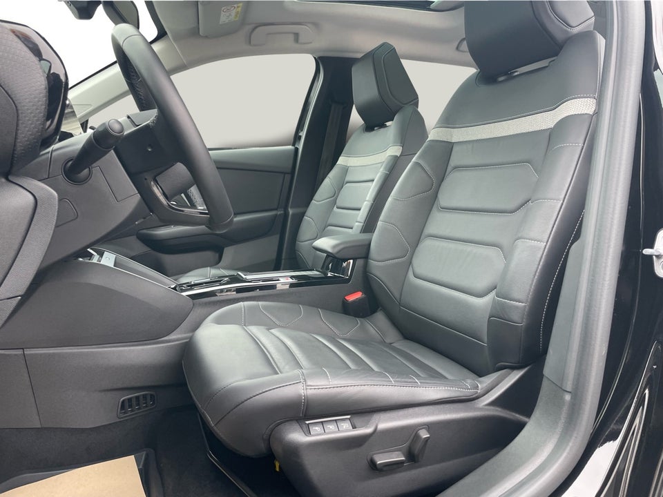 Citroën ë-C4 X 50 Palais Sky 4d