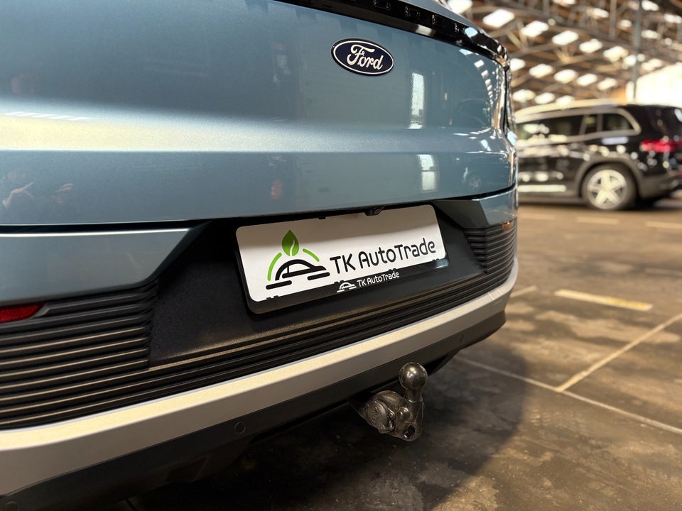 Ford Explorer 77 Premium Extended Range 5d