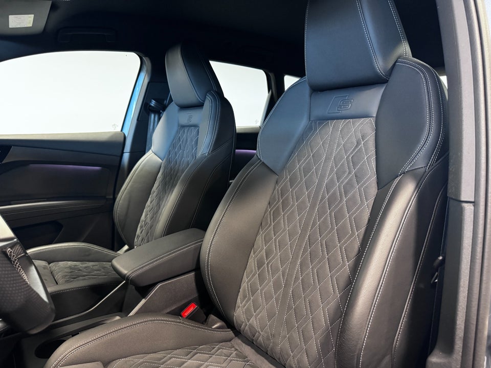 Audi Q4 e-tron 45 S-line quattro 5d