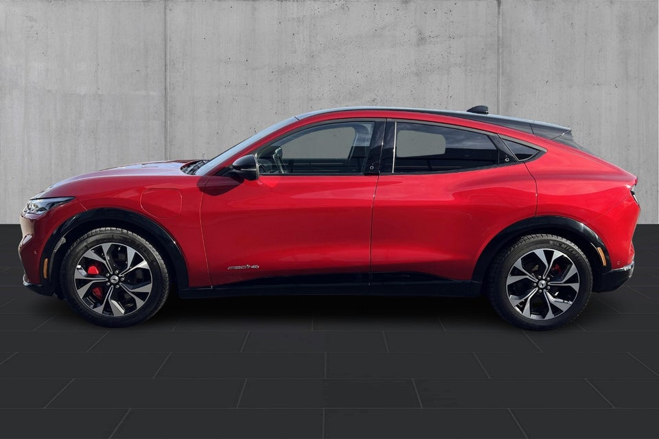 Ford Mustang Mach-E 75 Standard Range AWD 5d