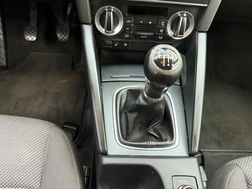 Audi A3 2,0 TDi 136 Ambiente Sportback 5d