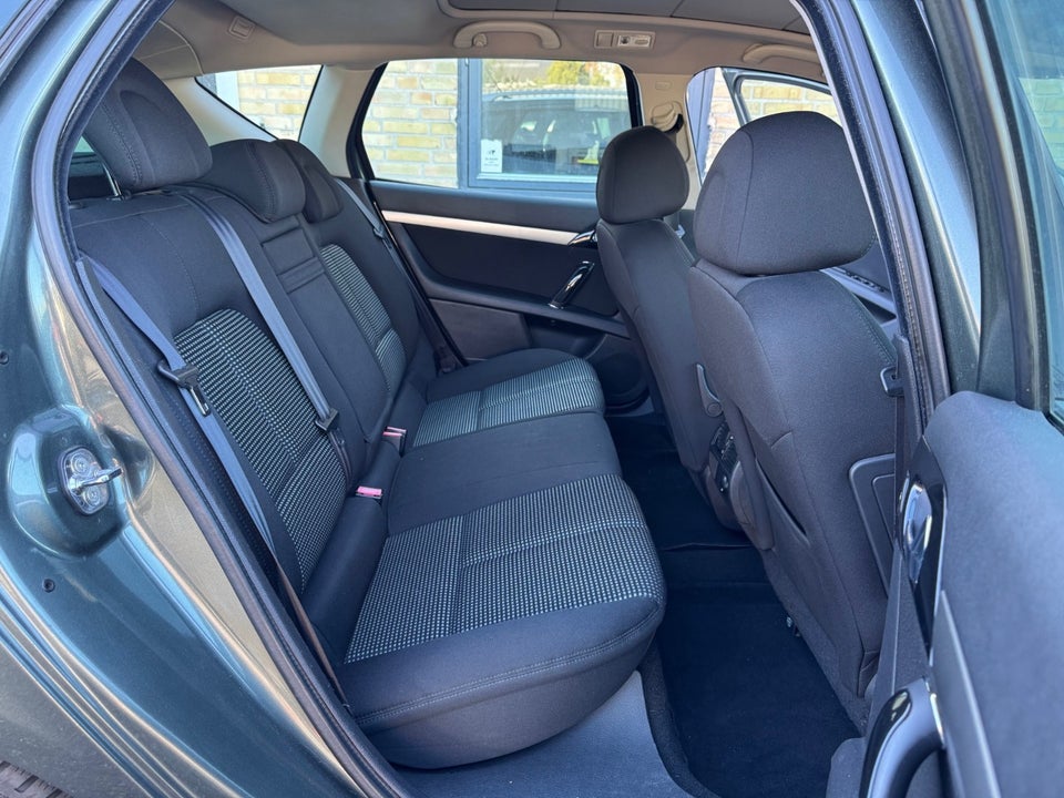 Peugeot 407 1,6 HDi 109 Premium SW 5d