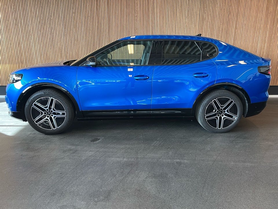 Ford Capri 77 Premium Extended Range 5d