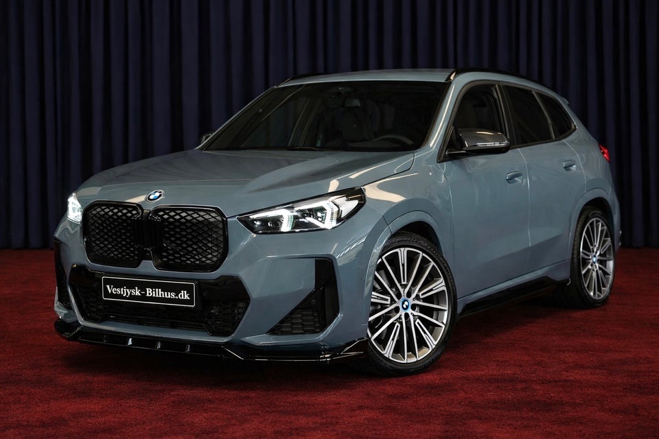 BMW iX1 eDrive20 Fully Charged M-Sport 5d