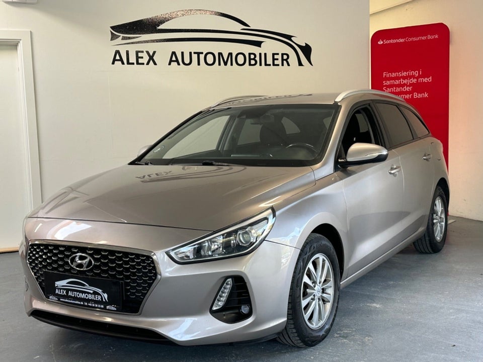 Hyundai i30 1,6 CRDi 110 Life stc. 5d