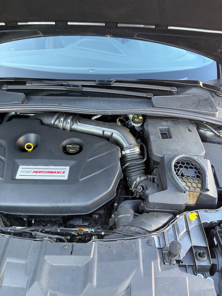 Ford Focus 2,3 SCTi 350 RS 5d