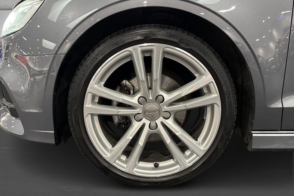Audi A3 35 TFSi Sport Limited S-tr. 4d
