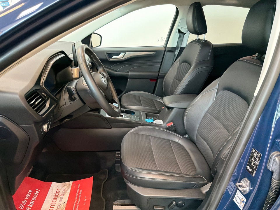 Ford Kuga 2,5 PHEV Titanium CVT 5d