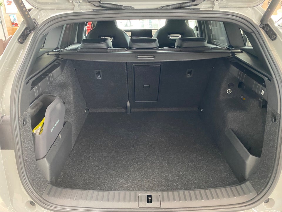 Skoda Enyaq 85x iV Sportline Maxx 5d