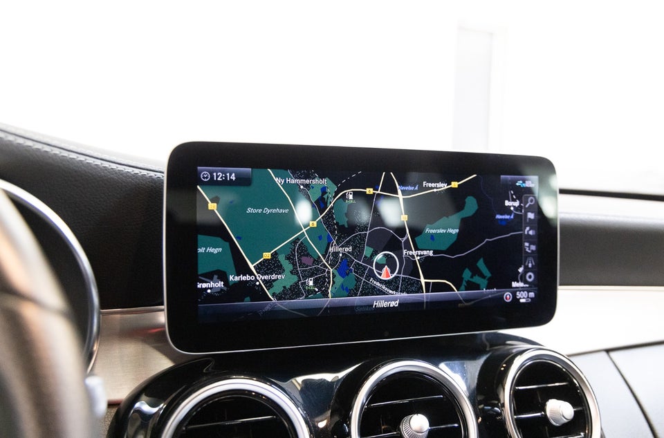 Mercedes C300 e 2,0 AMG Line stc. aut. 5d