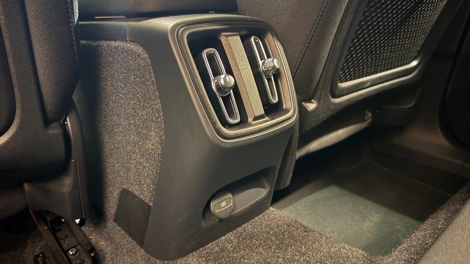 Volvo XC40 P6 ReCharge Plus 5d