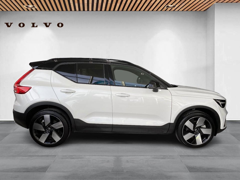 Volvo XC40 ReCharge Twin Ultimate 5d