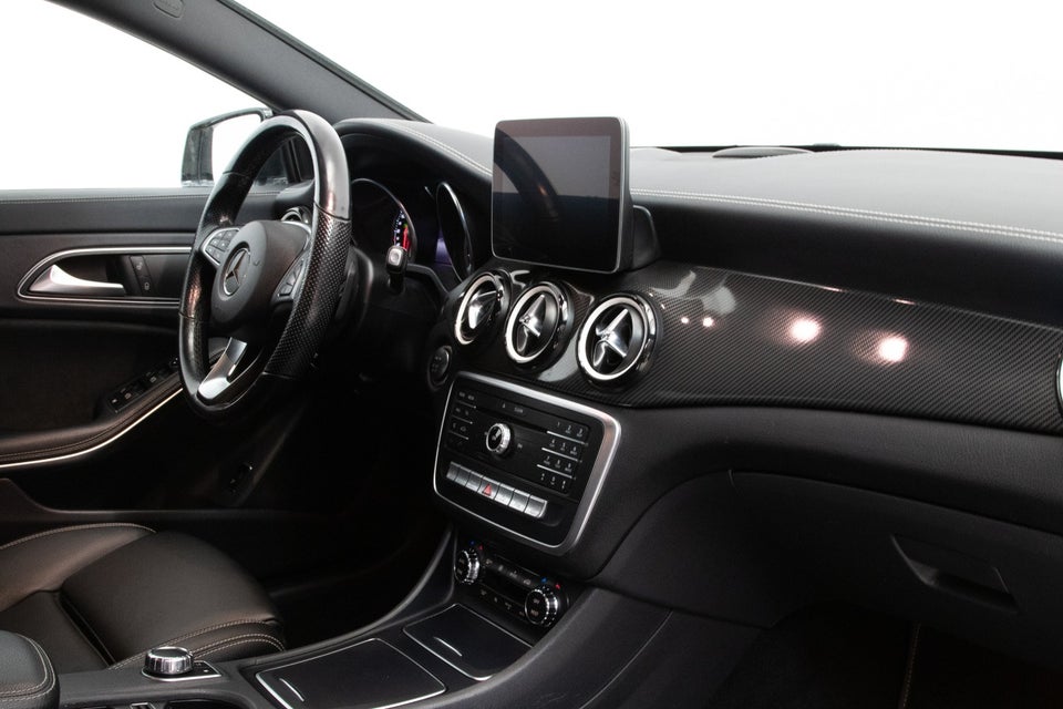 Mercedes CLA200 1,6 AMG Line Coupé aut. 4d