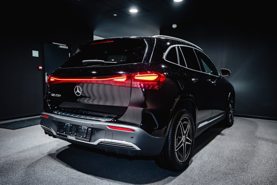 Mercedes EQA250+ AMG Premium 5d