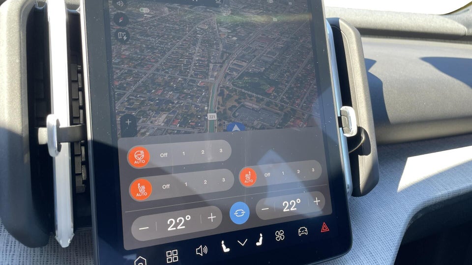 Volvo EX30 Extended Range Plus 5d