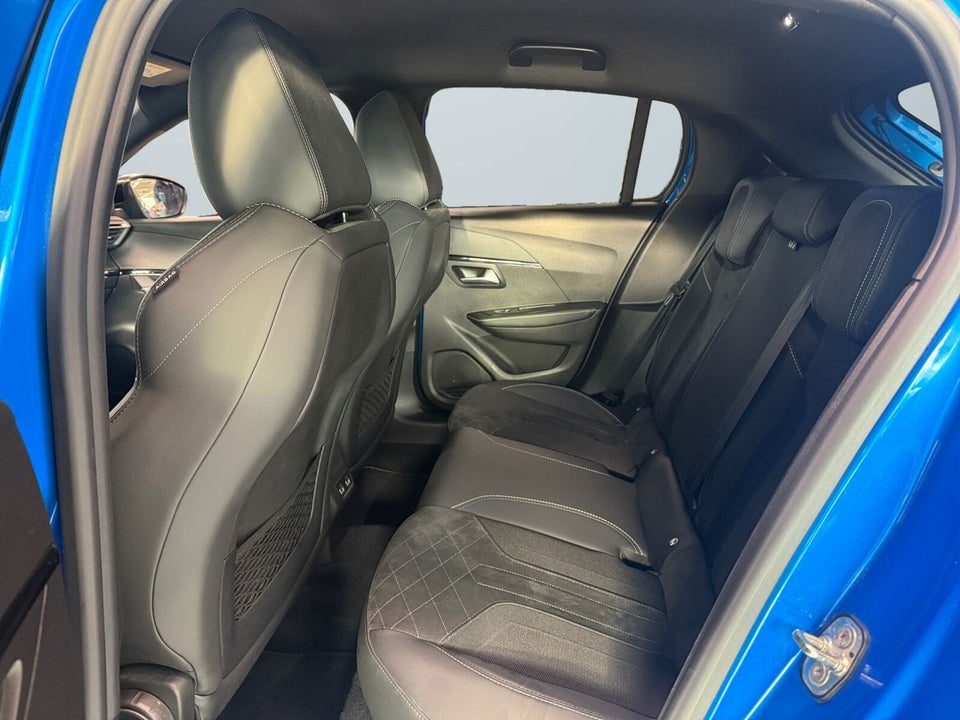 Peugeot e-208 50 GT Pack 5d
