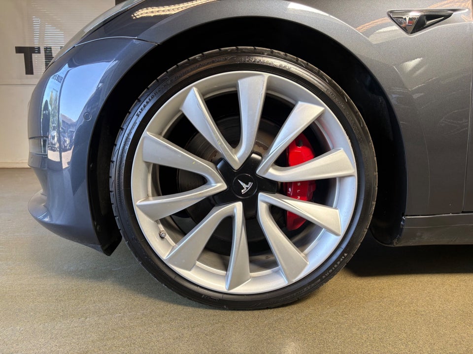 Tesla Model 3 Performance AWD 4d