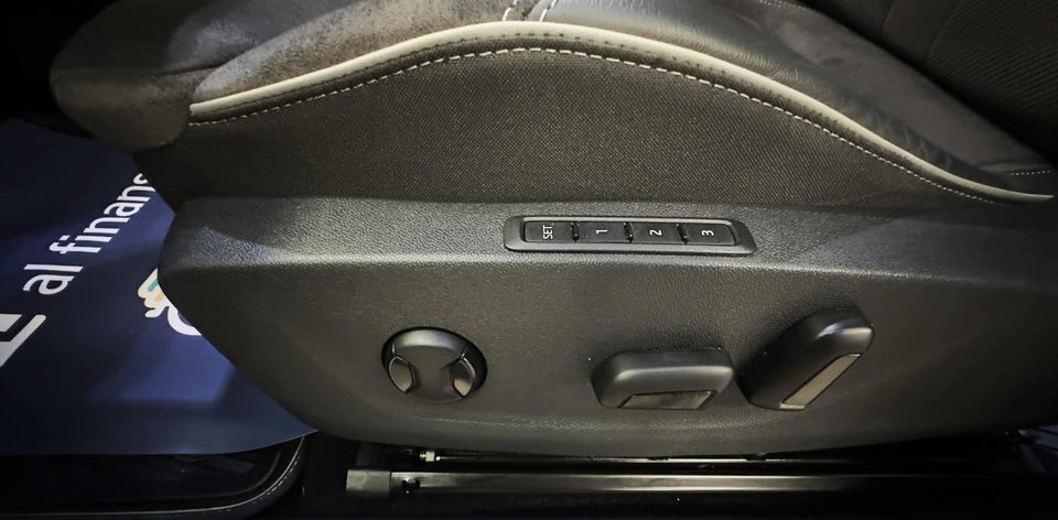 Skoda Enyaq 80x iV Sportline Ultra 5d