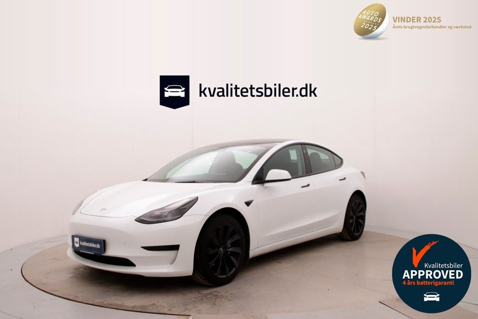 Tesla Model 3 Standard Range+ RWD 4d