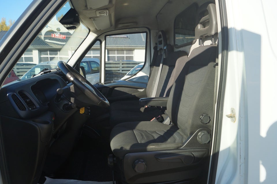 Iveco Daily 3,0 35S18 12m³ Van AG8