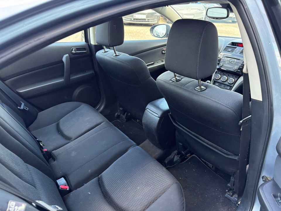 Mazda 6 2,0 Advance 4d