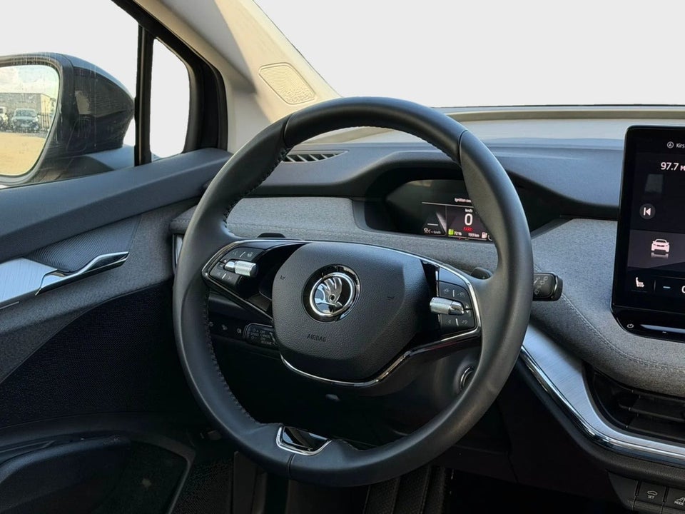 Skoda Enyaq 60 iV Loft 5d