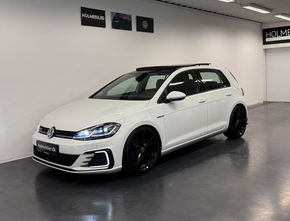 VW Golf VII 1,4 GTE DSG 5d