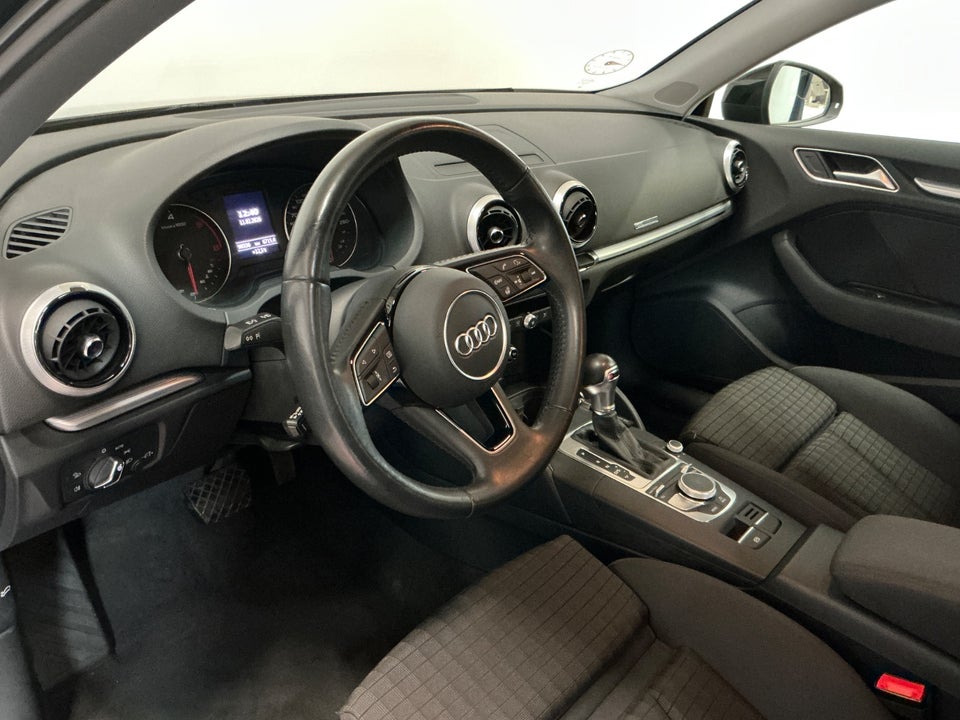 Audi A3 35 TDi Sport Sportback S-tr. 5d