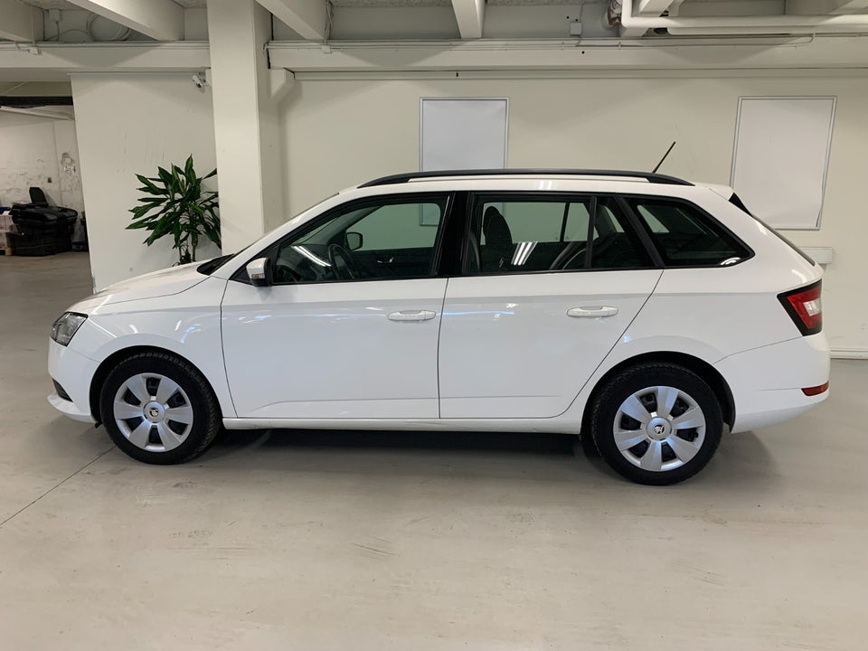 Skoda Fabia 1,0 MPi 60 Ambition Combi 5d