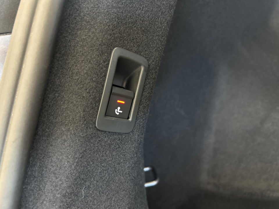 Audi Q4 e-tron 40 Advanced 5d