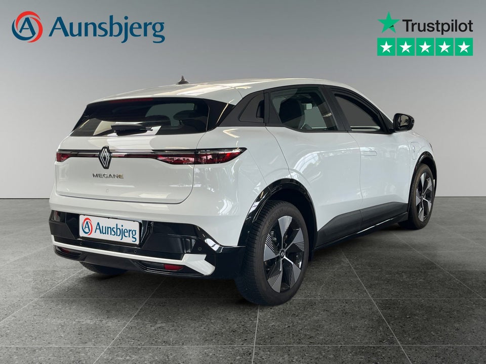 Renault Megane E-Tech 40 Equilibre 5d