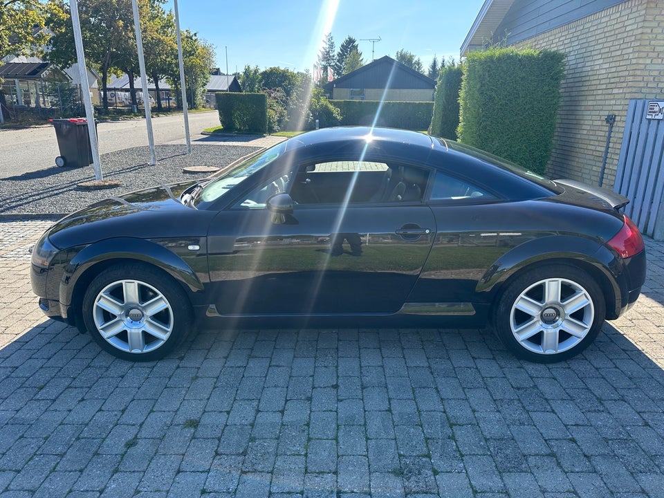 Audi TT 1,8 T 163 Coupé 2d
