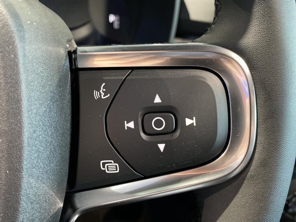 Volvo EX40 Extended Range Ultra 5d