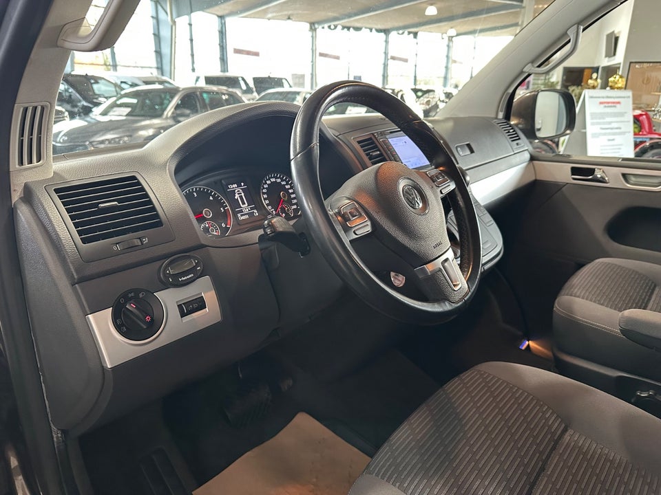 VW Multivan 2,0 TDi 180 Comfortline DSG kort 4d