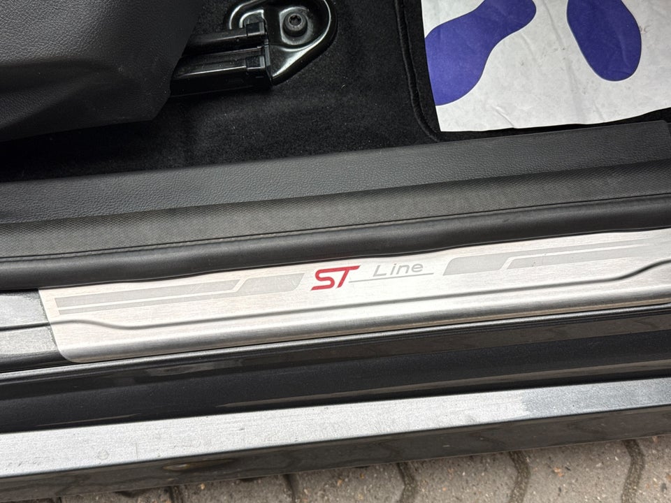 Ford Focus 1,0 EcoBoost ST-Line stc. 5d