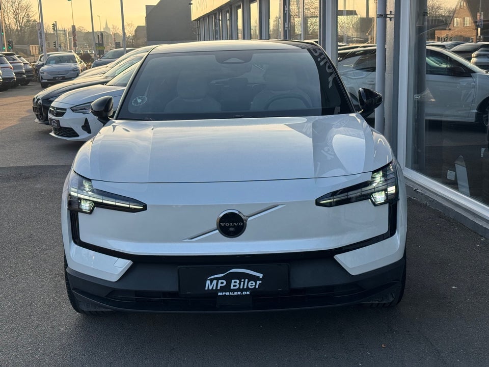 Volvo EX30 Extended Range Ultra 5d