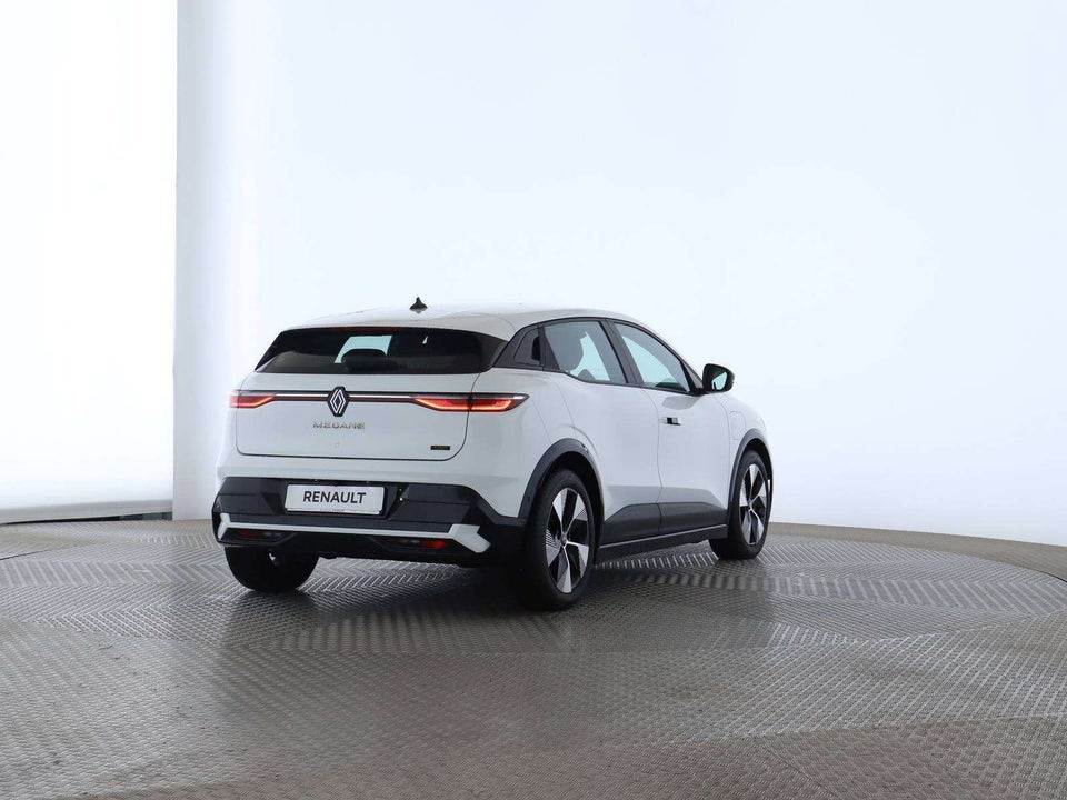 Renault Megane E-Tech 60 Equilibre 5d