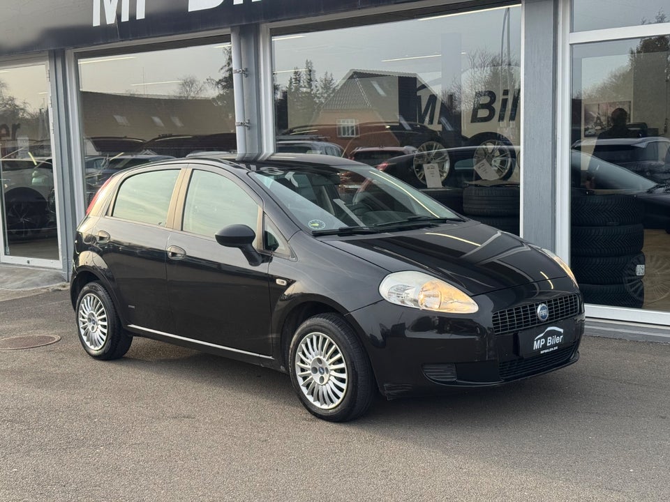 Fiat Punto 1,4 16V Dynamic 5d
