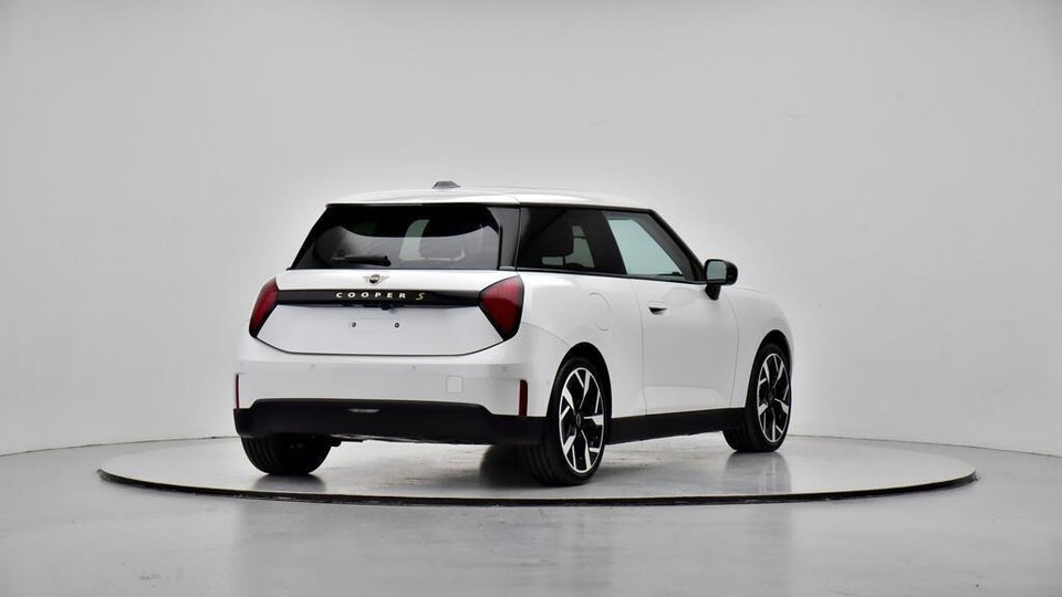 MINI Cooper SE Classic Trim M 3d