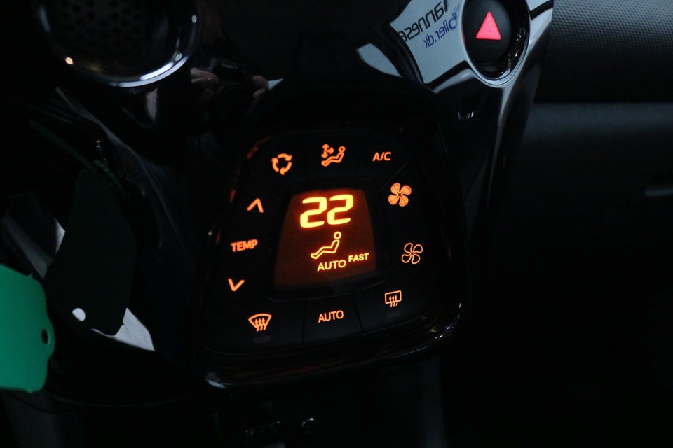 Peugeot 108 1,0 e-VTi 72 Allure+ 5d