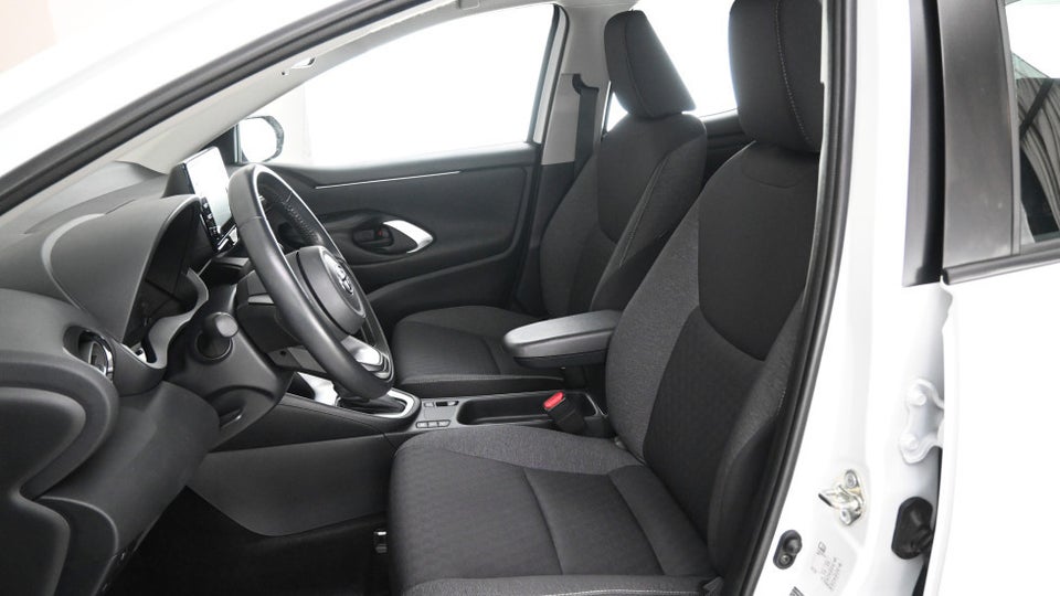 Toyota Yaris 1,5 Hybrid H3 e-CVT 5d