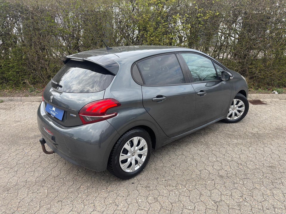 Peugeot 208 1,2 VTi 82 Allure 5d
