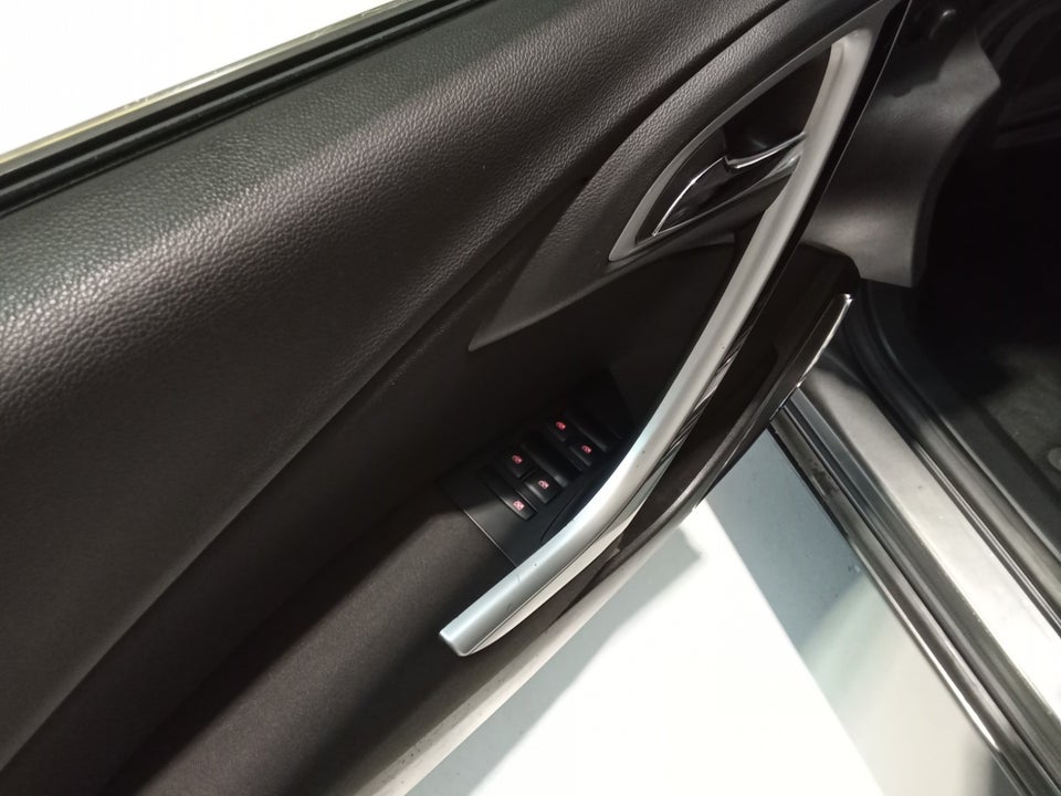 Opel Astra 1,4 T 140 Sport Sports Tourer 5d