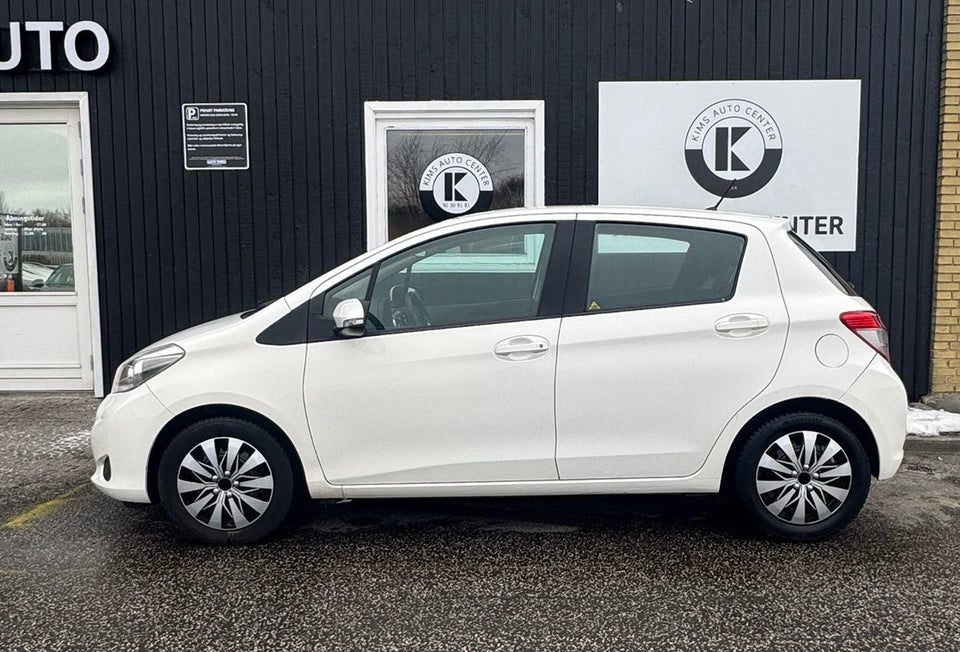 Toyota Yaris 1,0 VVT-i T2 Touch 5d