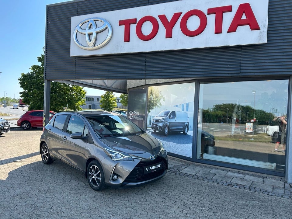 Toyota Yaris 1,5 Hybrid H3 Premium e-CVT 5d
