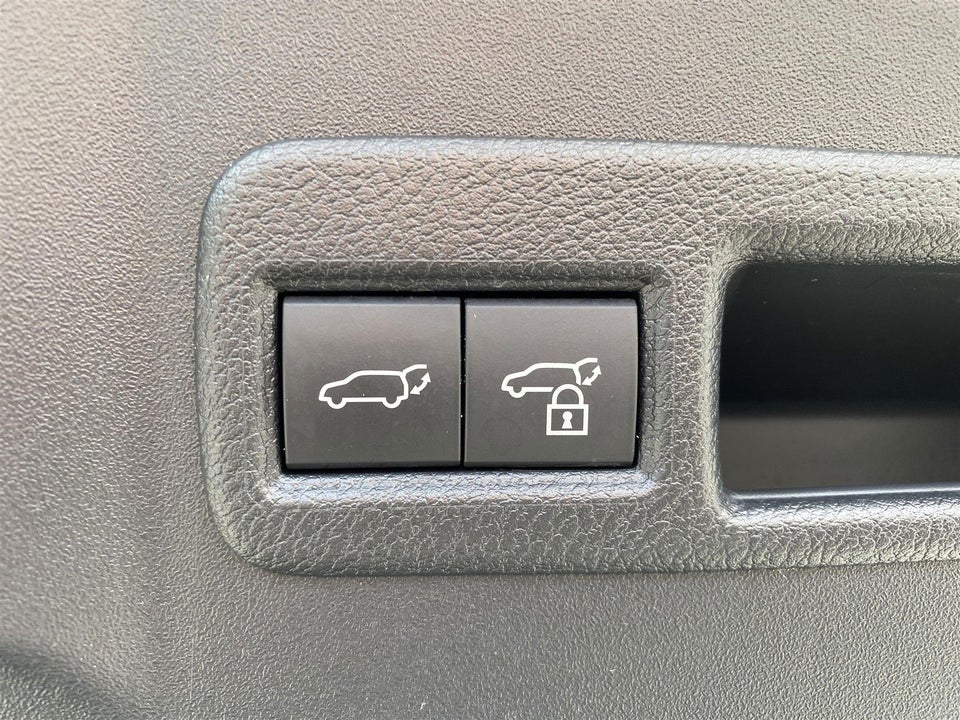 Toyota bZ4X Executive 5d