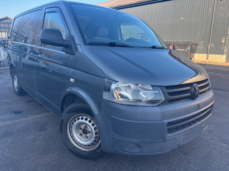VW Transporter 2,0 TDi 140 Kassevogn DSG kort
