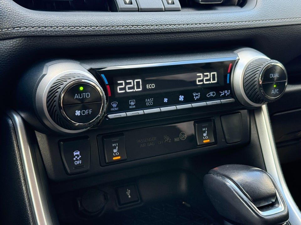 Toyota RAV4 2,5 Hybrid H3 Comfort MDS Van 5d